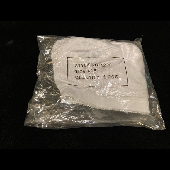 Almost U Wireless Camisole Bra Style 1200 40B 42B - Picture 11 of 12